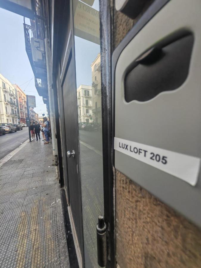 Lux Loft In Centro Bari Exterior foto